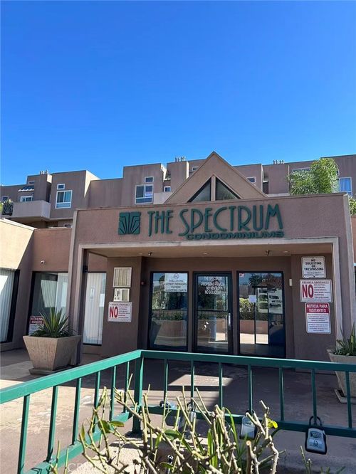 apt-342-450 E 4th St, Santa Ana, CA, 92701-4759 | Card Image