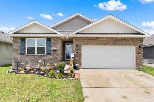 5785 Guinevere Ln, Milton, FL, 32583-5652 | Card Image