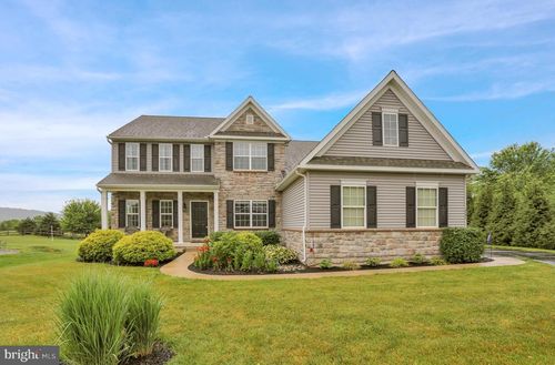 432 Southfield Dr, Oley, PA, 19547-8982 | Card Image