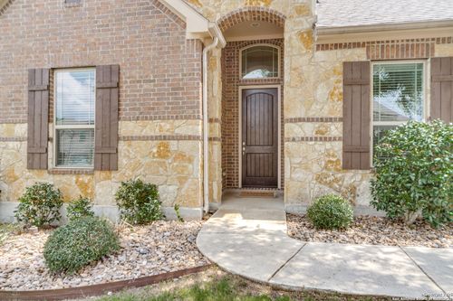 233 Branson Fls, Boerne, TX, 78006-2175 | Card Image