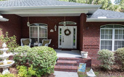 132 Nw Broomsage Ct, Lake City, FL, 32055-8664 | Card Image