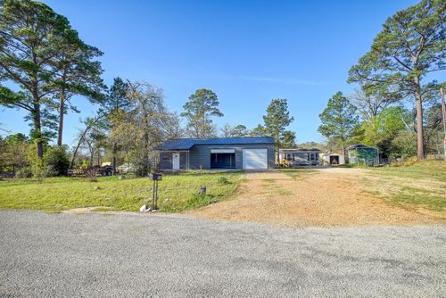 235 Pinehill Dr, Bastrop, TX, 78602-5644 | Card Image