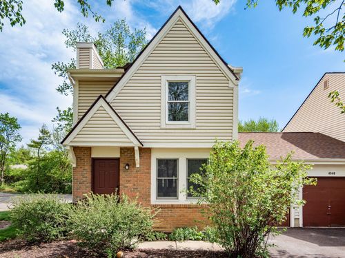4944 Buck Thorn Ln, Columbus, OH, 43220-2605 | Card Image