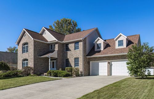 4626 Ledgewood Ct, Erie, PA, 16511-3309 | Card Image