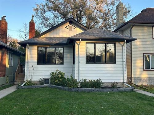 140 Lanark St, Winnipeg, MB, R3N1L1 | Card Image