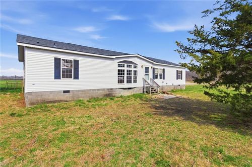 33241 Boothe Rd, Ivor, VA, 23866-3106 | Card Image