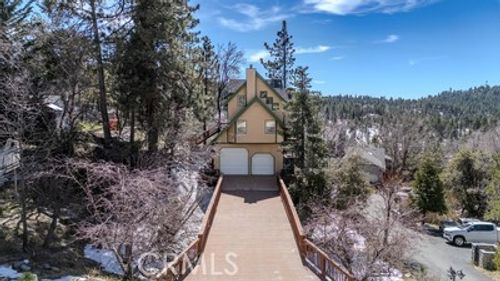 32455 Scandia Dr, Running Springs, CA, 92382-7518 | Card Image