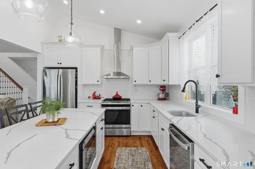 93 Shelton Ave, Shelton, CT, 06484-6044 | Card Image