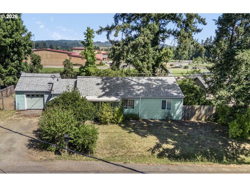 41 Sweet Ln, Cottage Grove, OR, 97424-2973 | Card Image