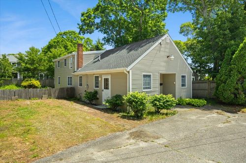 47 Little Rock Ave, Falmouth, MA, 02540-3532 | Card Image