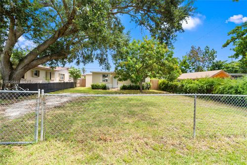6109 Sw 40th Ct, Miramar, FL, 33023 | Card Image