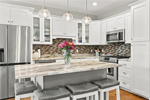 f-1 Desiree Ct, Smithfield, RI, 02917 | Card Image