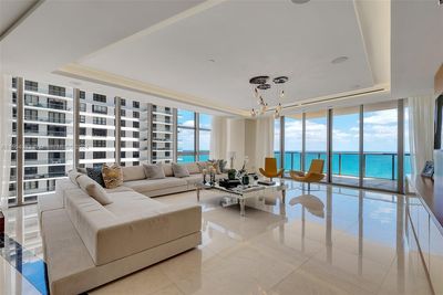 1001N - 9705 Collins Ave, Condo with 3 bedrooms, 3 bathrooms and null parking in Bal Harbour FL | Image 2