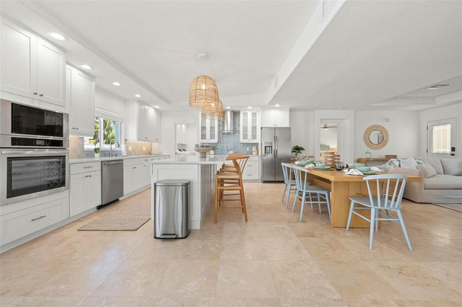 204 75 Th St, House other with 3 bedrooms, 2 bathrooms and null parking in HOLMES BEACH FL | Image 21