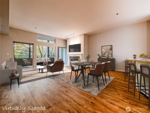 203-526 1st Ave S, Seattle, WA, 98104-2814 | Card Image
