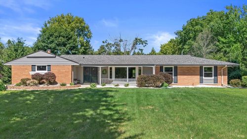 11318 N Glenwood Drive, Mequon, WI, 53097 | Card Image