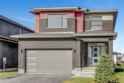 1264 Diamond St, Rockland, ON, K4K0M5 | Card Image