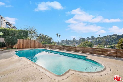 547 Stassi Ln, Santa Monica, CA, 90402 | Card Image