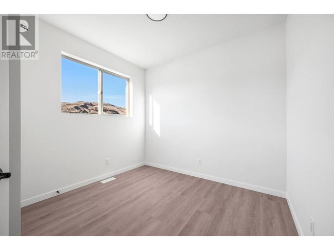 7 - 5661 Okanagan Ave, Townhouse with 3 bedrooms, 3 bathrooms and 2 parking in Vernon BC | Image 16