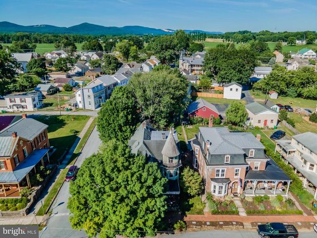 219 Front St, House other with 6 bedrooms, 5 bathrooms and null parking in BOILING SPRINGS PA | Image 10