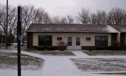 418 Cadillac St, Ligonier, IN, 46767-1212 | Card Image
