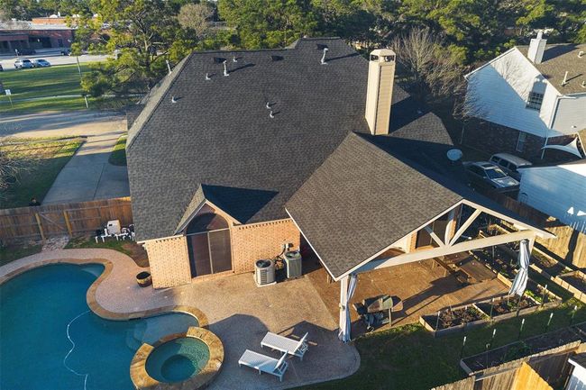 Ariel view of back of home | Image 18