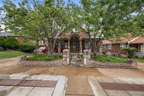 9024 Pilot Ave, Saint Louis, MO, 63123-4614 | Card Image