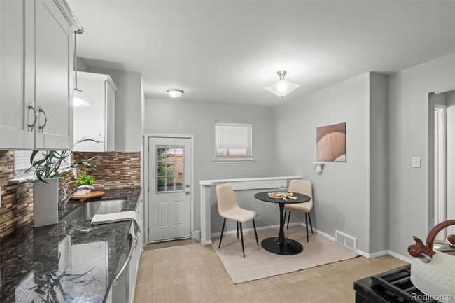 339 shotka st_053.jpg | Image 8