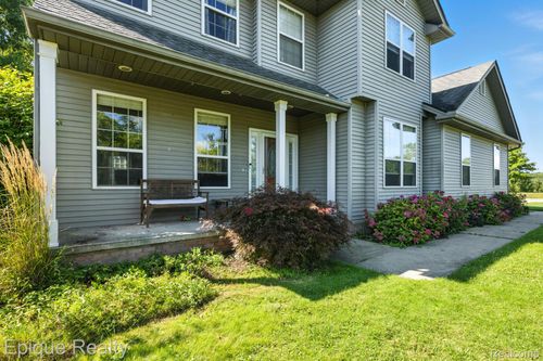 1253 18th St, Marysville, MI, 48040-1639 | Card Image