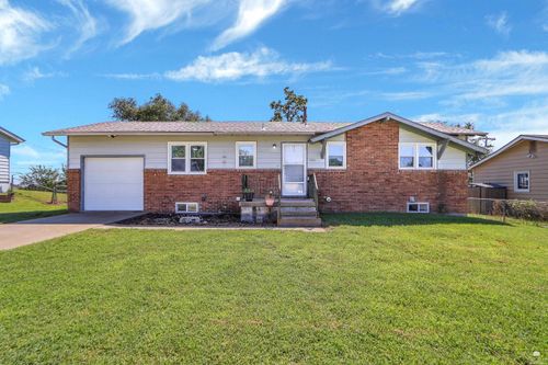 1511 Johnson Drive, Junction City, KS, 66441 | Card Image
