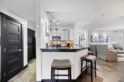 unit-3001-1250 Parkwood Cir Se, Atlanta, GA, 30339-2165 | Card Image