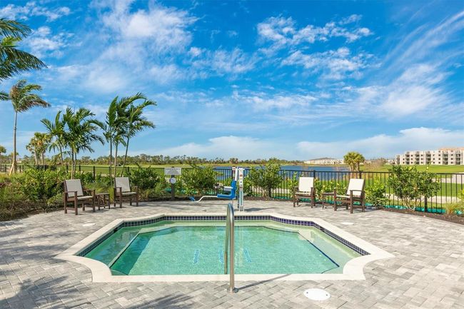 hot tub | Image 48