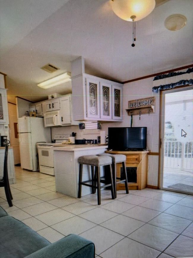 232-Kitchen | Image 5