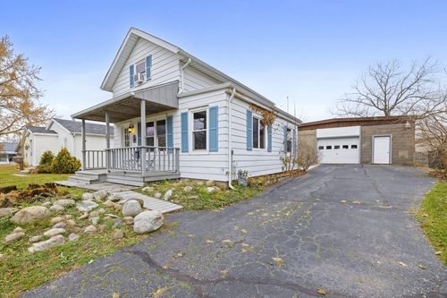 607 Sherwood Ave, Three Oaks, MI, 49128-1266 | Card Image