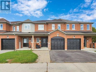 18 Brind Sheridan Crt, Townhouse with 4 bedrooms, 4 bathrooms and 3 parking in Ajax ON | Image 1