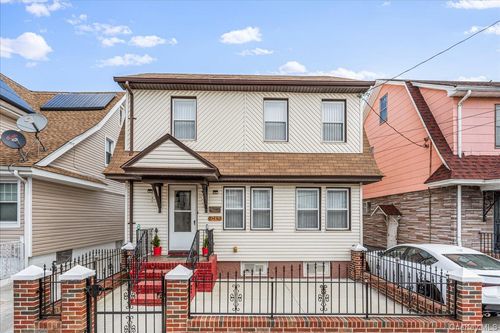 104-63 123rd St, South Richmond Hill, NY, 11419-2905 | Card Image