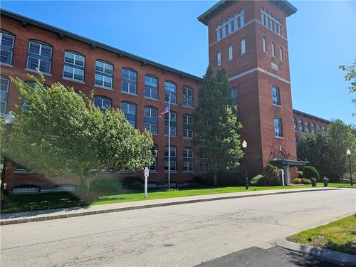329-1 Tupperware Dr, North Smithfield, RI, 02896-6877 | Card Image