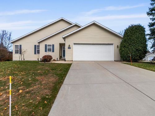 6306 Vicksburg Rd, Madison, WI, 53718-3157 | Card Image