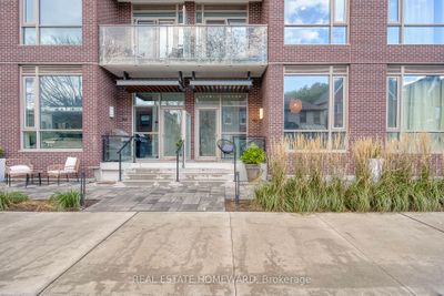 131 - 156 Logan Ave, Condo with 2 bedrooms, 3 bathrooms and 1 parking in Toronto ON | Image 2