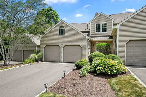 156-156 Governor Trumbull Way, Trumbull, CT, 06611-5607 | Card Image