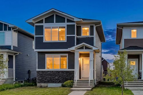 204 Chelsea Manor, Chestermere, AB, T1X2P5 | Card Image