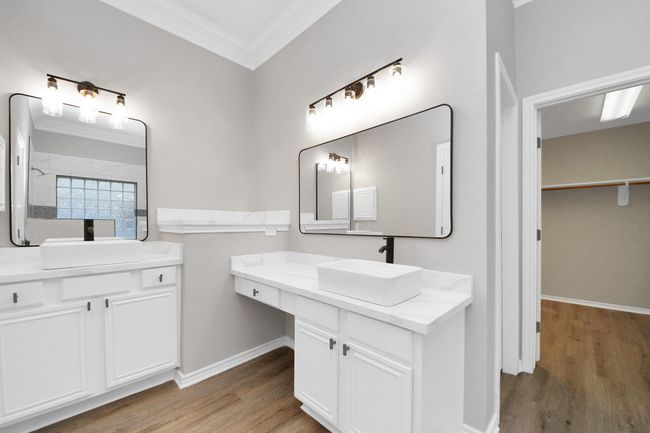 1410 Long View Dr, House other with 5 bedrooms, 4 bathrooms and 3 parking in Pearland TX | Image 18
