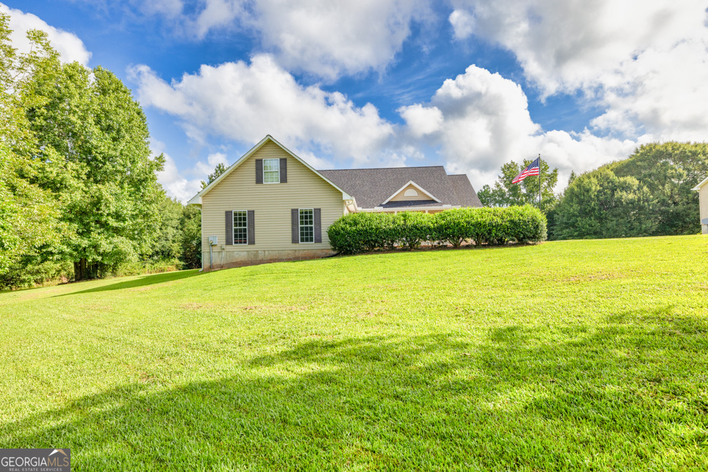 Woodland Hills Dr, Royston, GA 30662