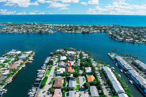 815 South Rd, Boynton Beach, FL, 33435-3253 | Card Image