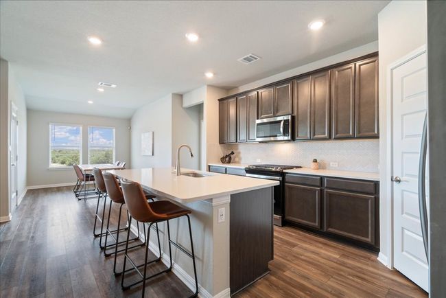 111 El Capitan Loop, House other with 4 bedrooms, 2 bathrooms and null parking in Dripping Springs TX | Image 6
