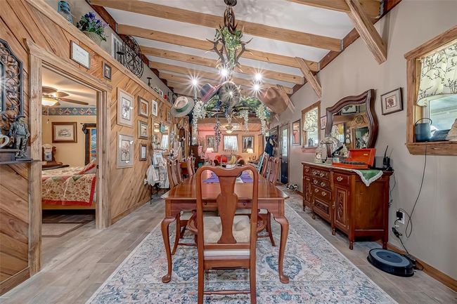 2080 Avenue J St, Home with 3 bedrooms, 2 bathrooms and null parking in Boling TX | Image 10