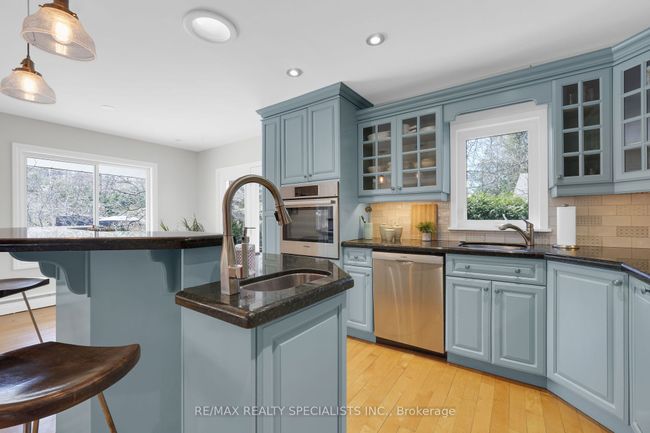 15 Credit St, House other with 5 bedrooms, 3 bathrooms and 8 parking in Glen Williams ON | Image 9
