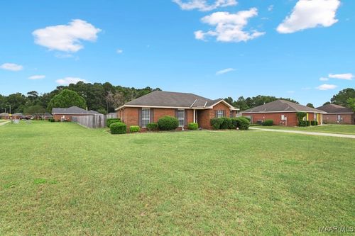 6901 Eastern Shore Rd, Montgomery, AL, 36117-7600 | Card Image