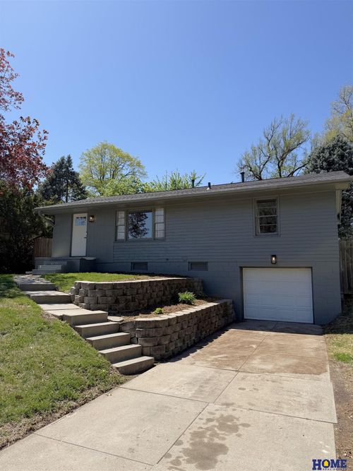 3915 S 20th St, Lincoln, NE, 68502-5516 | Card Image