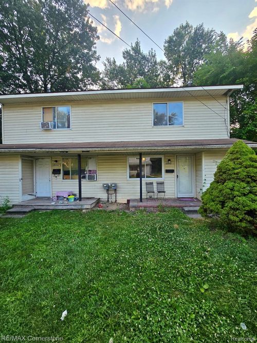 33511 Berville Ct, Westland, MI, 48186-4660 | Card Image